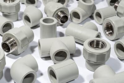 Raccordi in PP e i materiale plastico (PVC, PVDF)